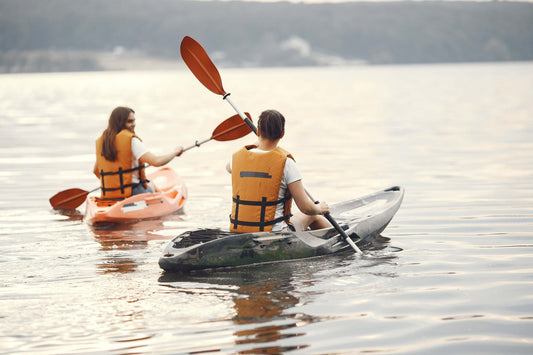 STOP / Do not advance kayak hand signal - Brooklyn Kayak Company