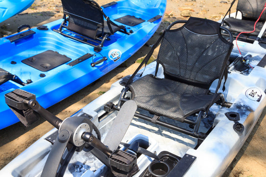 paddle vs pedal kayaks