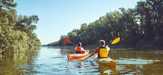 2 people kayaking - Brooklyn Kayak Company