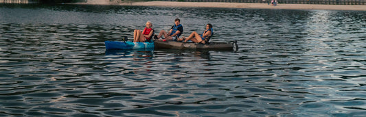 friends kayaking - Brooklyn Kayak Company