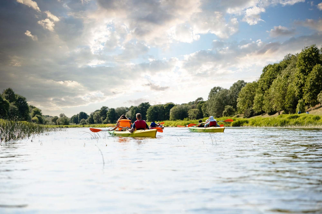 group of friends kayaking - Brooklyn Kayak Company