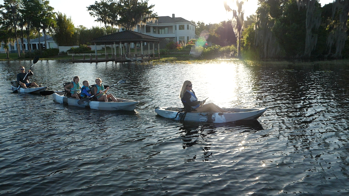 kayaking with the whole family - brooklyn kayak company